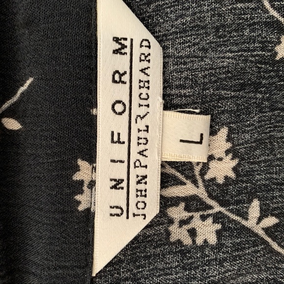 Button-Up Top - Picture 6 of 7